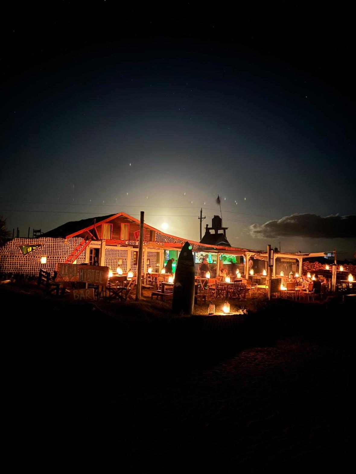Lobo Hostel Bar 카보 폴로니오 외부 사진