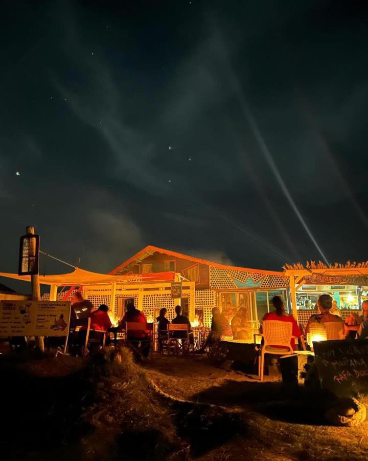 Lobo Hostel Bar 카보 폴로니오 외부 사진